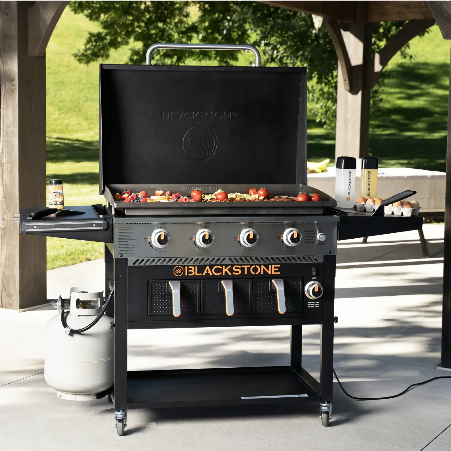 Blackstone 4-Burner 36" Propane Outdoor Griddle with Air Fryer and Hood